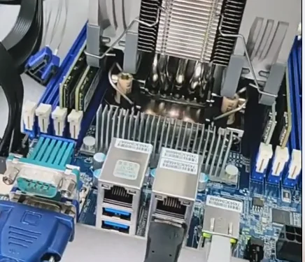 MZ72-HB2 moederbord met dubbel - Dual Socket Sp3 Epyc Motherboard recensie en prijs
